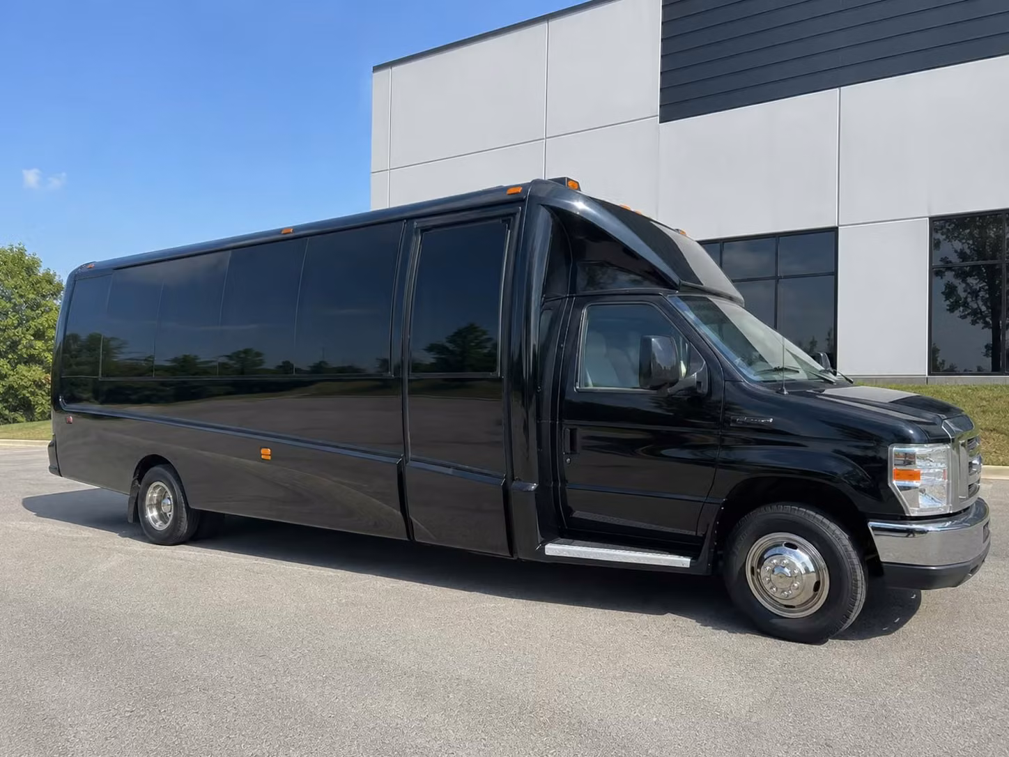party bus rentals in norwalk for birthdays quinceaneras and nights out
